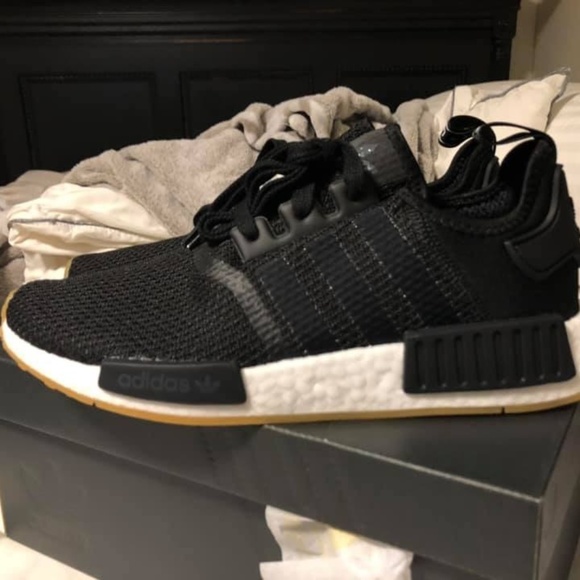 Adidas NMD R1 Brand new - Picture 1 of 3